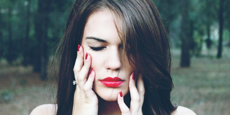 Die Fingernägel einer Frau sind ihre Visitenkarte!